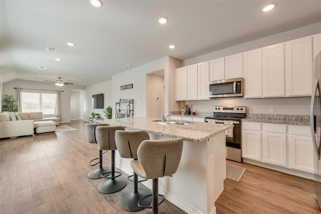 Building Photo - 1117 Takeoff Ave