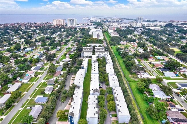 Building Photo - 4529 Bay Spring Ct