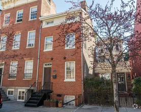 Building Photo - 837 Park Ave
