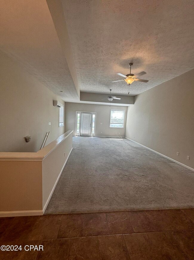 Building Photo - 6722 Thomas Dr