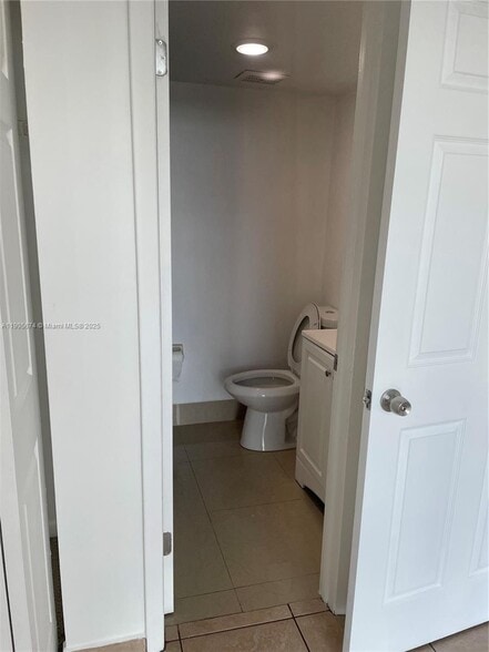 Building Photo - 2055 SW 122nd Ave