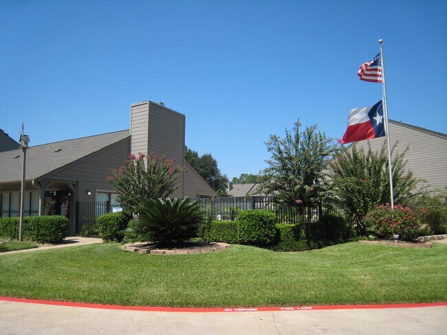 Building Photo - 14777 Wunderlich Dr