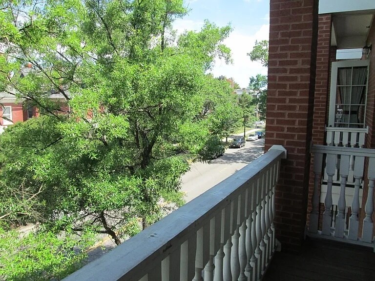 Balcony - 450 W Princess Anne Rd