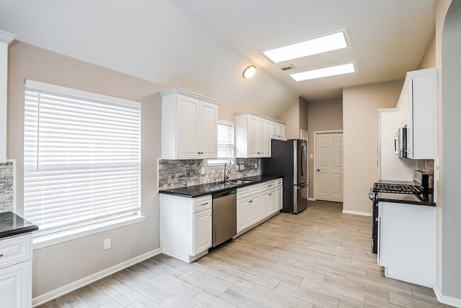 Building Photo - 5113 Orange Blossom Ct