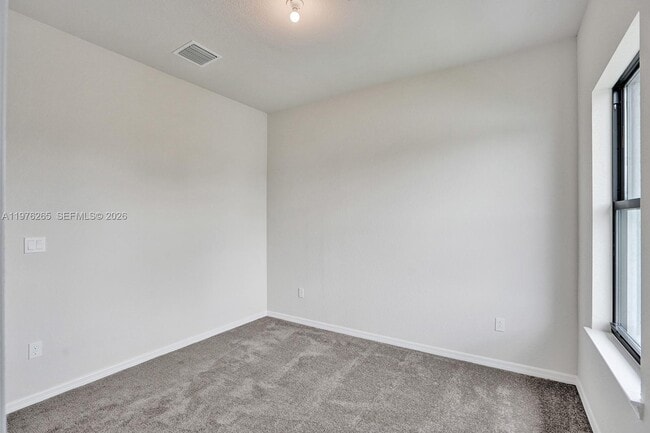 Building Photo - 2202 Appleton Cir S