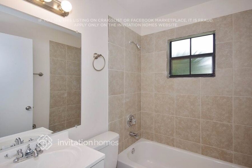 Building Photo - 1646 Heartwellville St NW