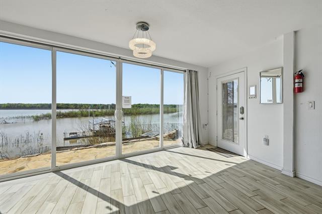 Building Photo - 732 Blue Fathom Dr