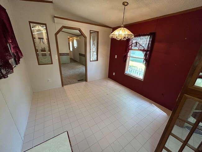 Building Photo - 3 Bed 2 Bath Mobile Home with Fenced Yard and Storage Shed