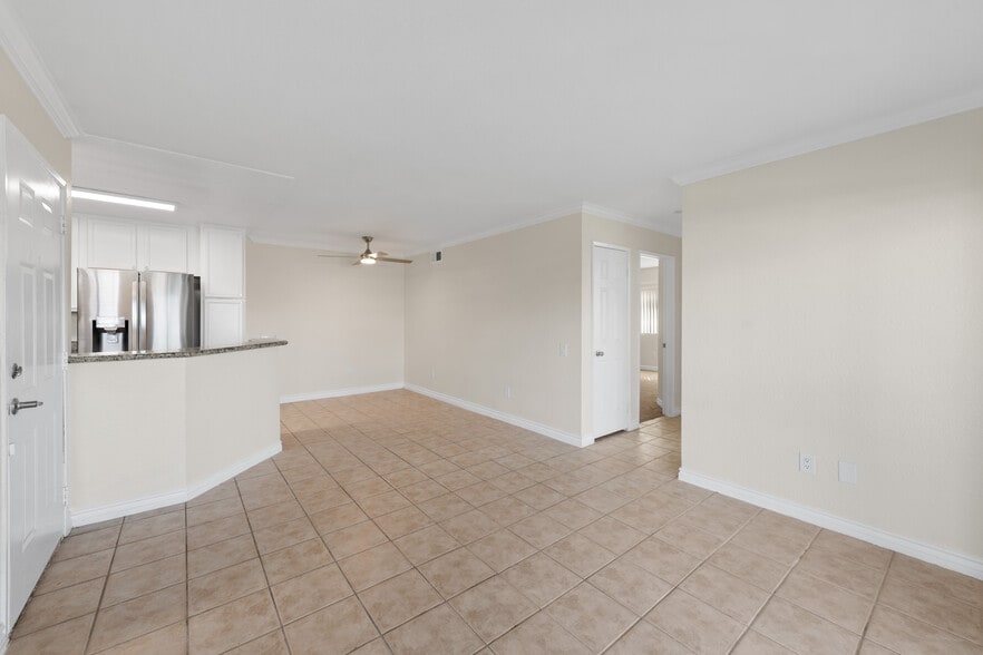 Building Photo - 78650 Ave 42 Ave