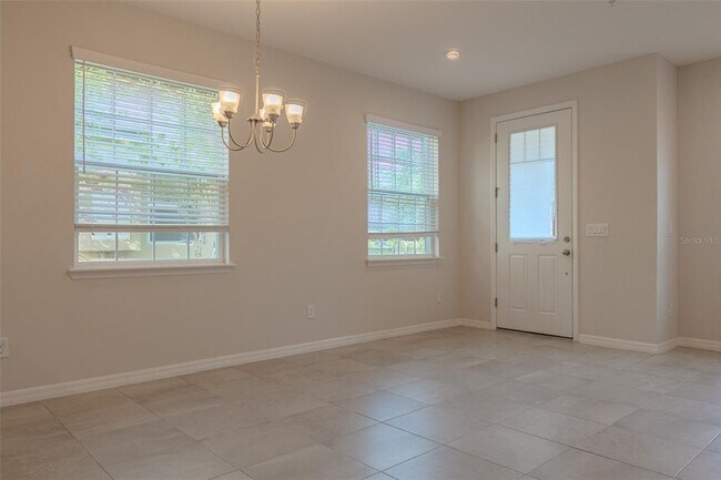 Building Photo - 9457 Randal Park Blvd