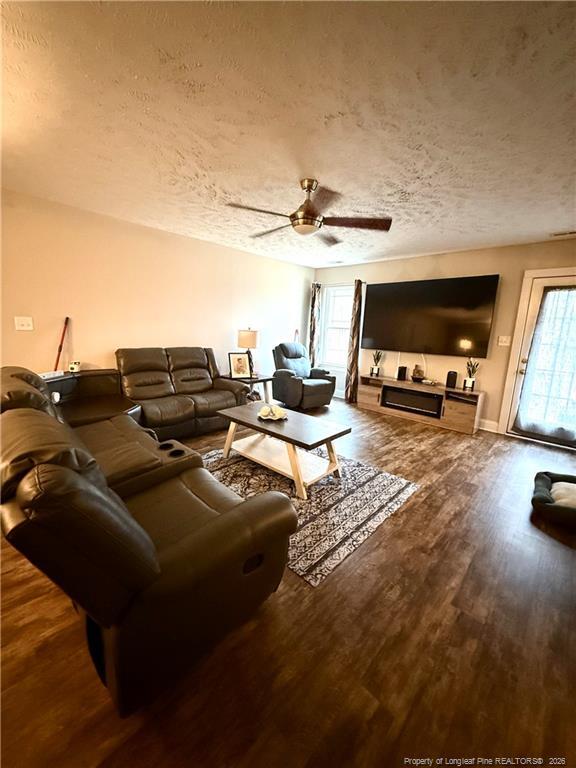 Building Photo - 6004 Oak Spring St