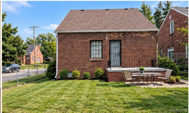 Building Photo - 4000 Tyler St