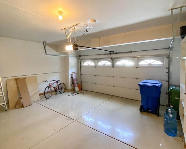 Building Photo - Amazing Downtown Campbell Location * Hardw...