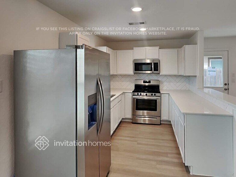 Building Photo - 22303 Stoney Ravine Dr