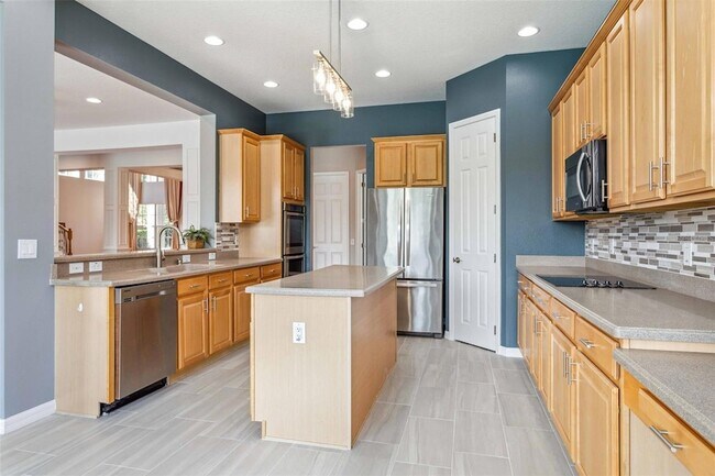 Building Photo - 10226 Deercliff Dr