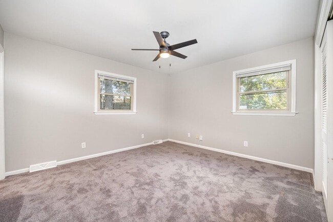 Building Photo - 2286 Alexandria Dr