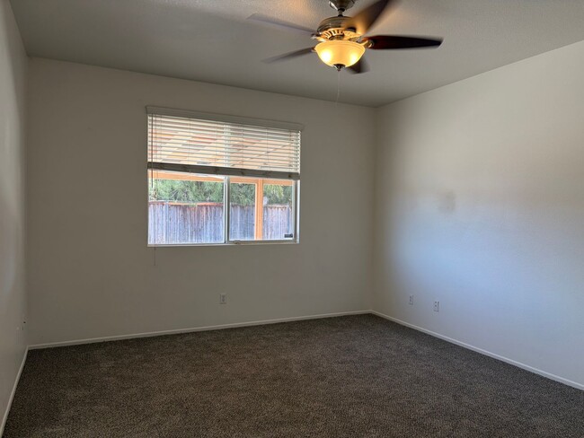 Building Photo - SINGLE STORY HOME LEASE AVAILABLE IN MENIFEE!!!