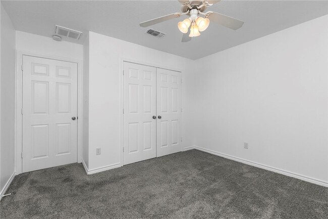 Building Photo - 3511 Farah Dr