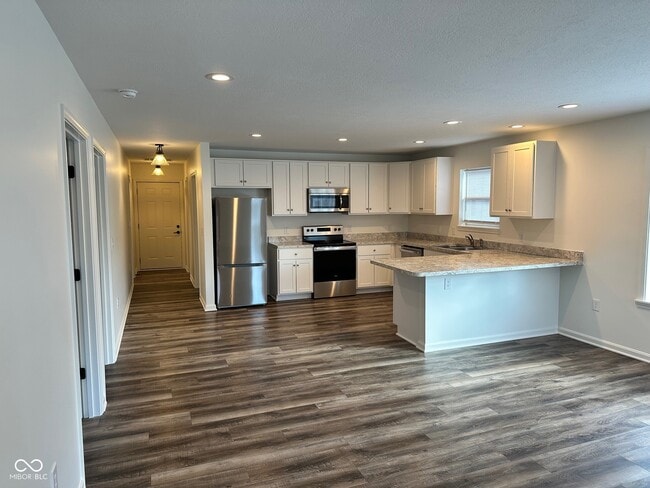 Building Photo - 103 S Nebraska St