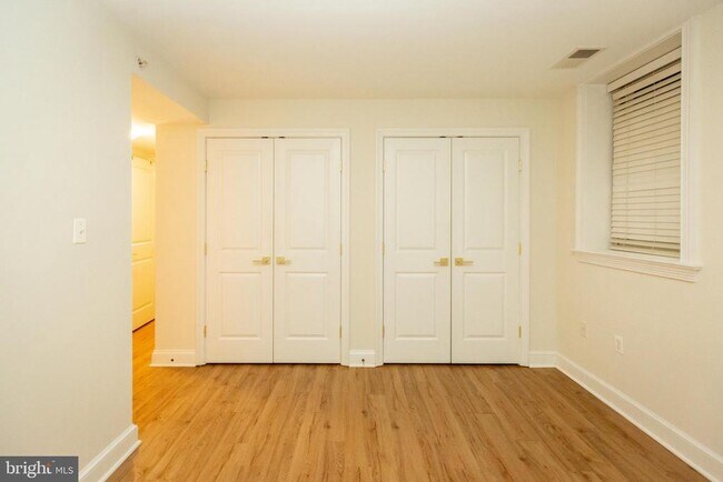 Building Photo - 1323 Clifton St NW