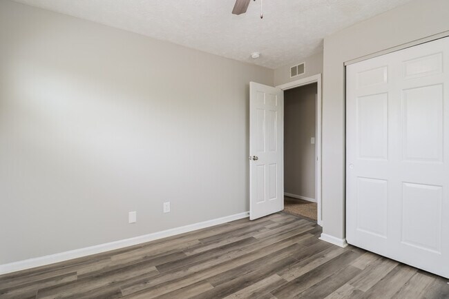 Building Photo - 3724 Cliffwood Ct