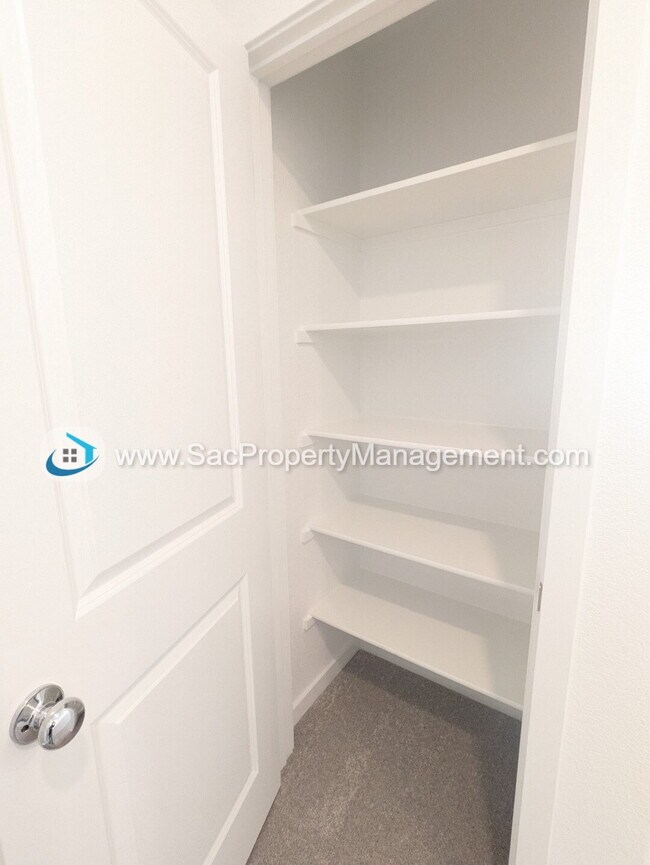 Building Photo - Brand NEW 3 Bed 2.5 Bath Single Family Hom...