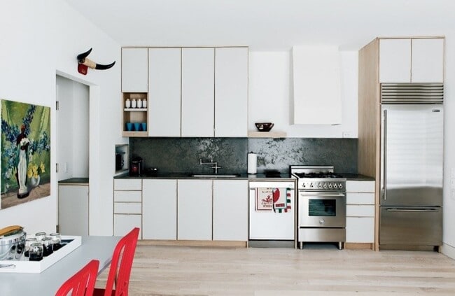 Building Photo - 226 W 25th St