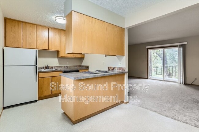 Building Photo - 4626 SW Condor Ave