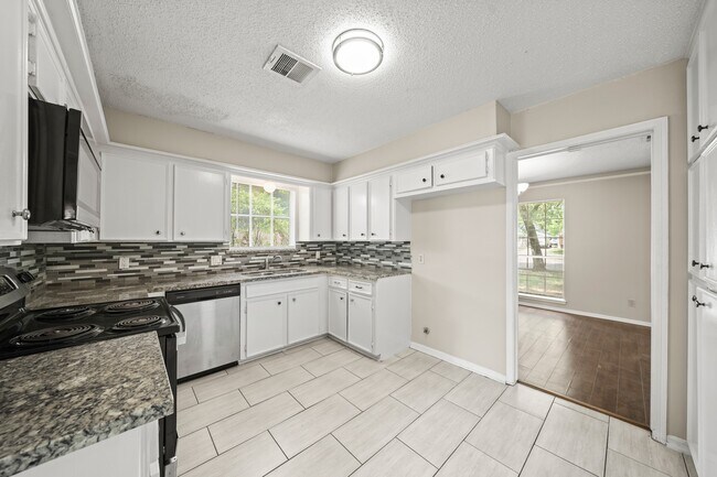 Building Photo - 1123 Marne Ln