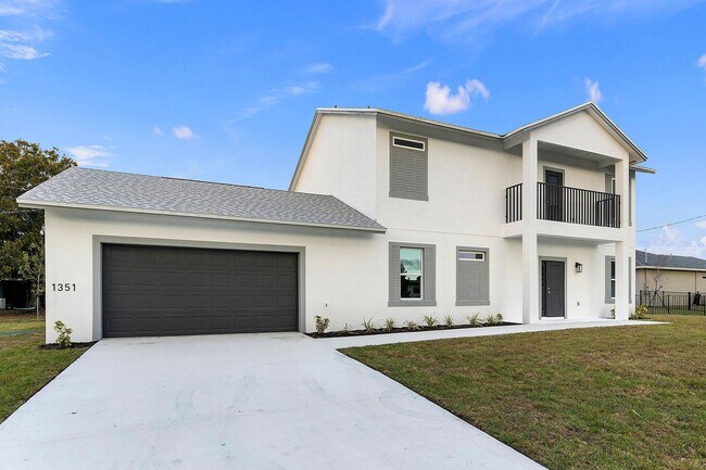 Building Photo - 1351 SW Don Ct
