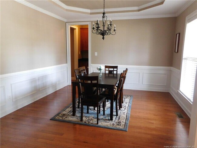 Building Photo - 100 Heather Brook Cir