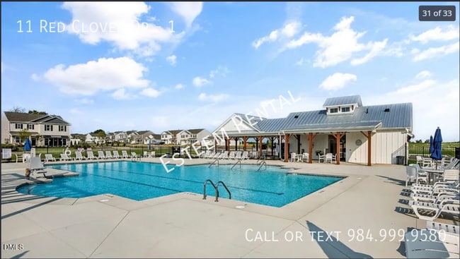 Building Photo - 11 Red Clover Dr