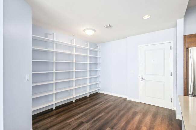 Building Photo - 480 Hibiscus St