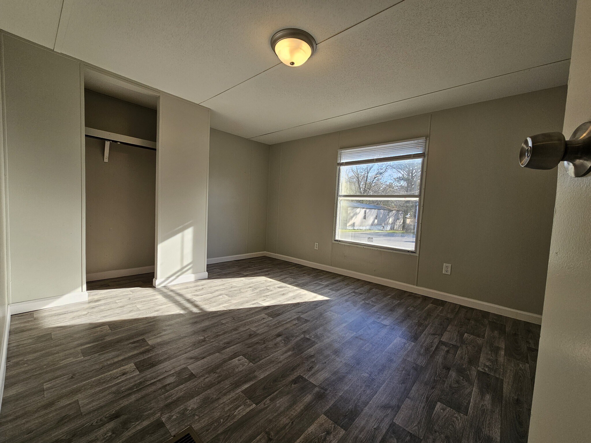 Building Photo - 210 Jamback Rd