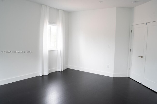 Building Photo - 10996 NW 58th Terrace