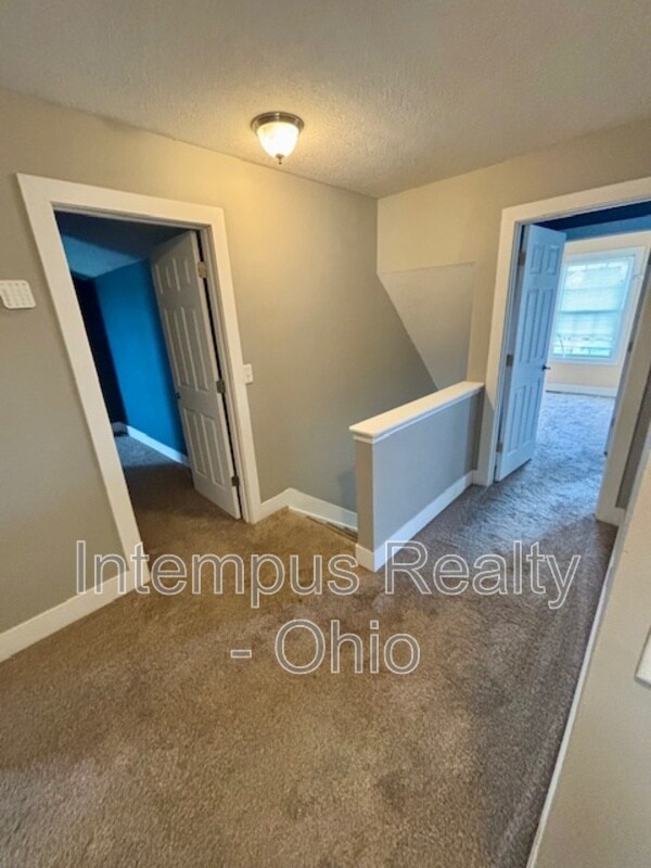 Building Photo - 1482 Geranium Dr