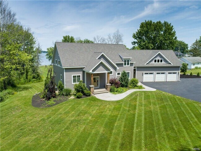 Building Photo - 8861 Shellman Dr