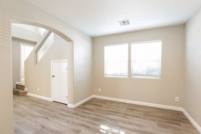 Building Photo - 7706 Unicorn Tapestry Ct