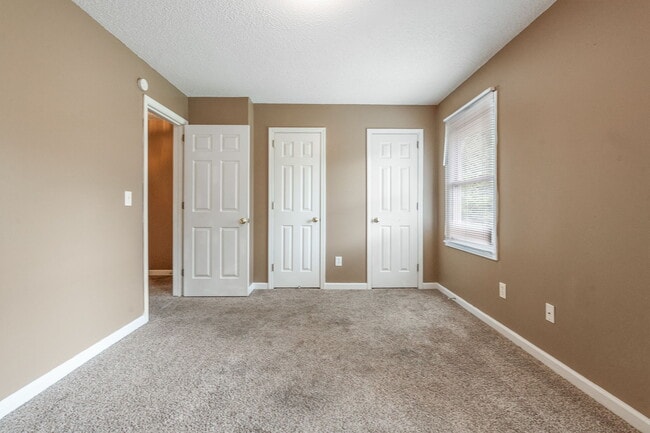 Building Photo - 5049 Falling Creek Ln