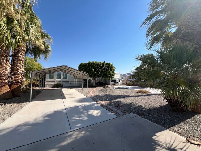 Building Photo - SHORT TERM FOOTHILLS RETREAT!