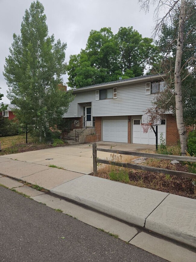 Building Photo - 2513 Fairplay Dr