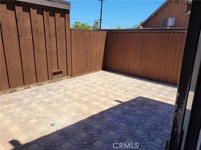 Building Photo - 2074 Mt Shasta Dr