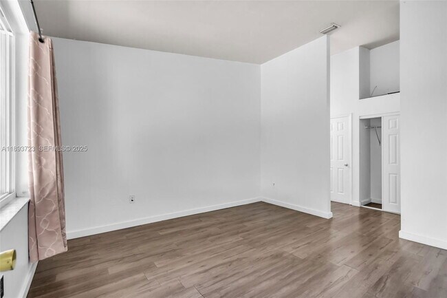 Building Photo - 6713 NW 188th Terrace