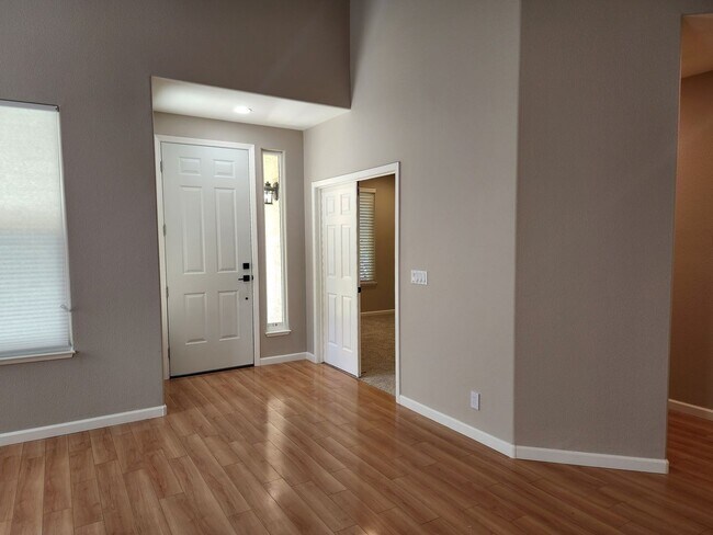 Building Photo - Home For Rent in Caughlin Ranch Reno