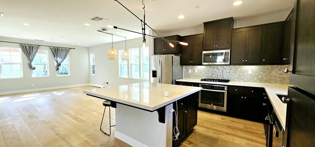 Building Photo - 3893 Fiano Cmn