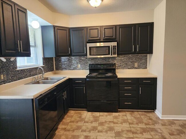 Building Photo - 111 Crepe Myrtle Rd