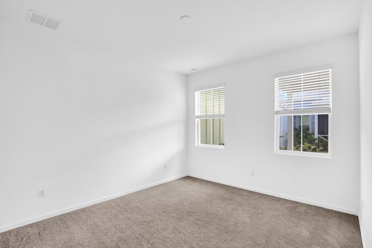 Building Photo - 513 High Tide Ln