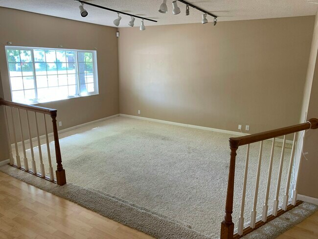 Building Photo - 1537 Heartwood Dr