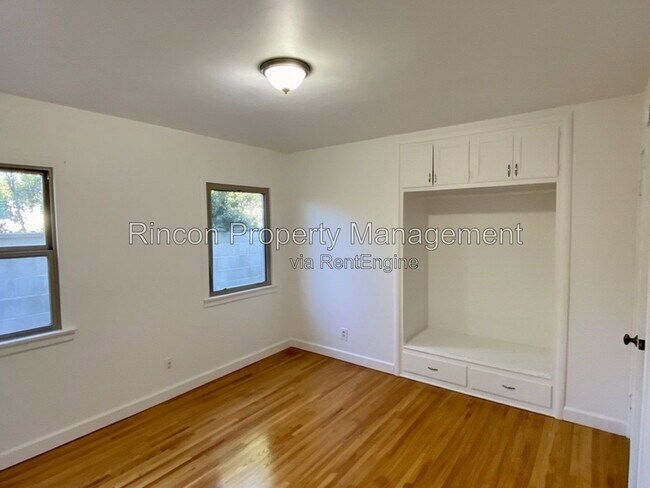 Building Photo - 314 Virginia Dr