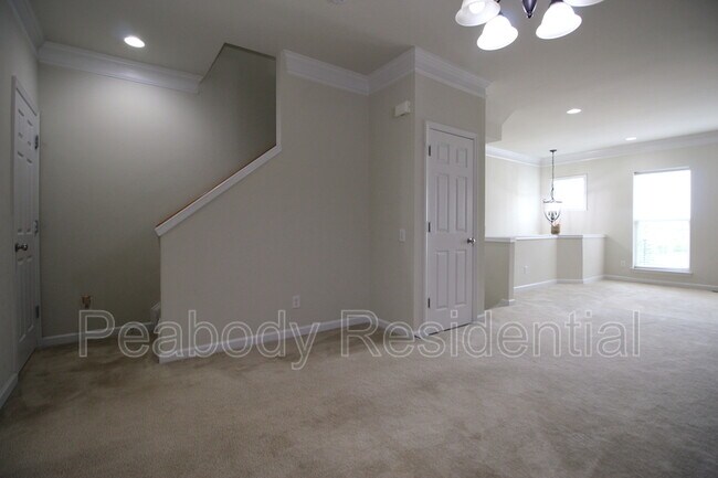 Building Photo - 42637 New Dawn Terrace